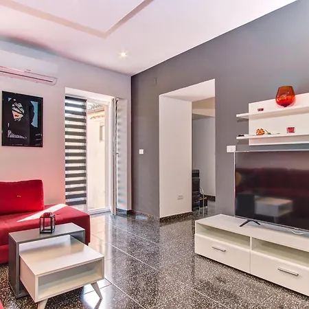 Skygarden House 2 *