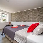 Skygarden House 2 * Mali Losinj