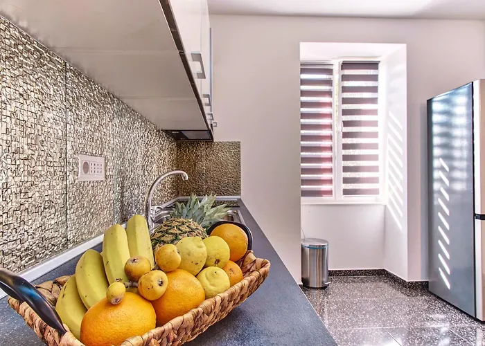 Skygarden House 2 * מאלי לוסיניי